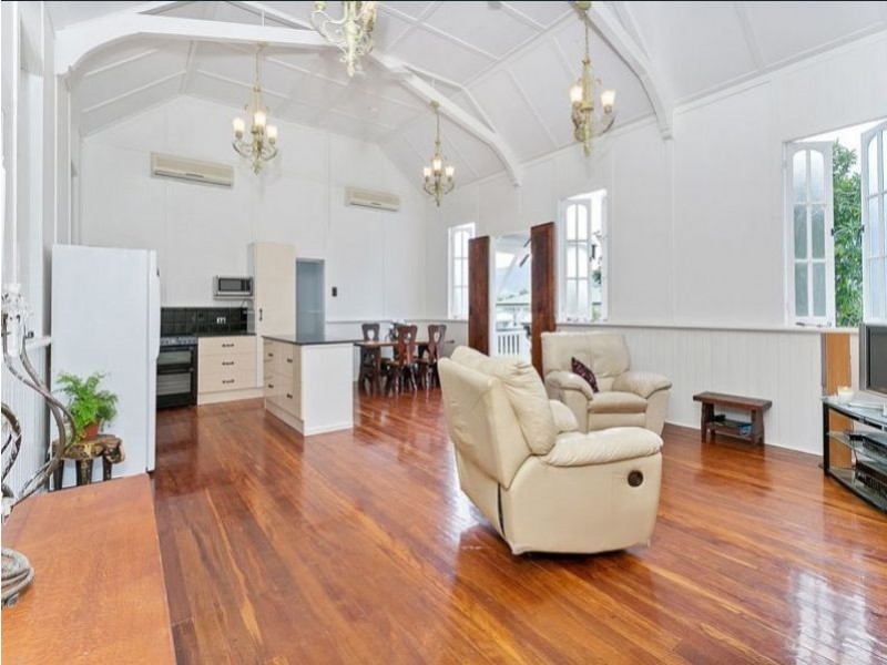 93 Old Smithfield Road, Freshwater QLD 4870