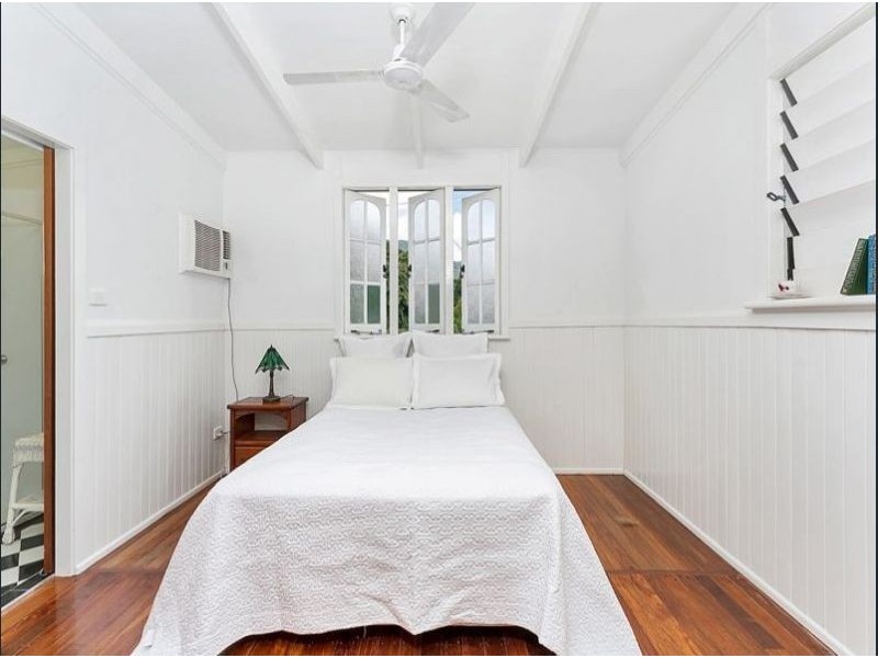 93 Old Smithfield Road, Freshwater QLD 4870