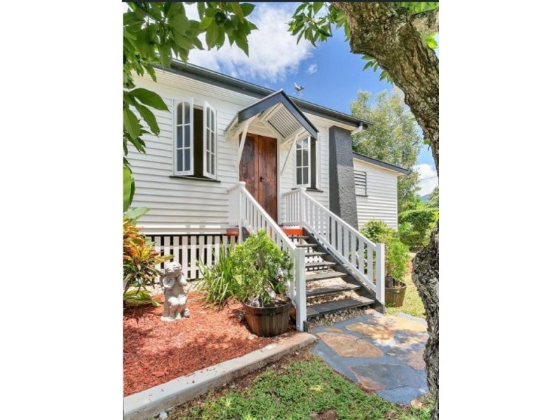 93 Old Smithfield Road, Freshwater QLD 4870