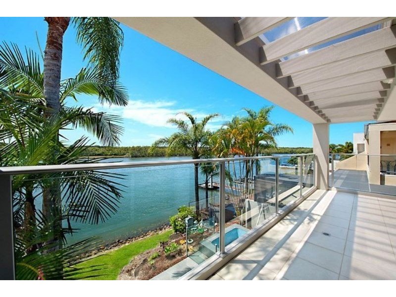 7110 Marine Drive East, Hope Island QLD 4212