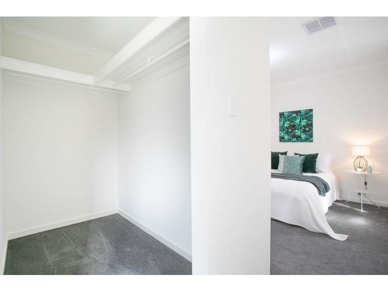 5 Brenthorpe Road, Seaton SA 5023