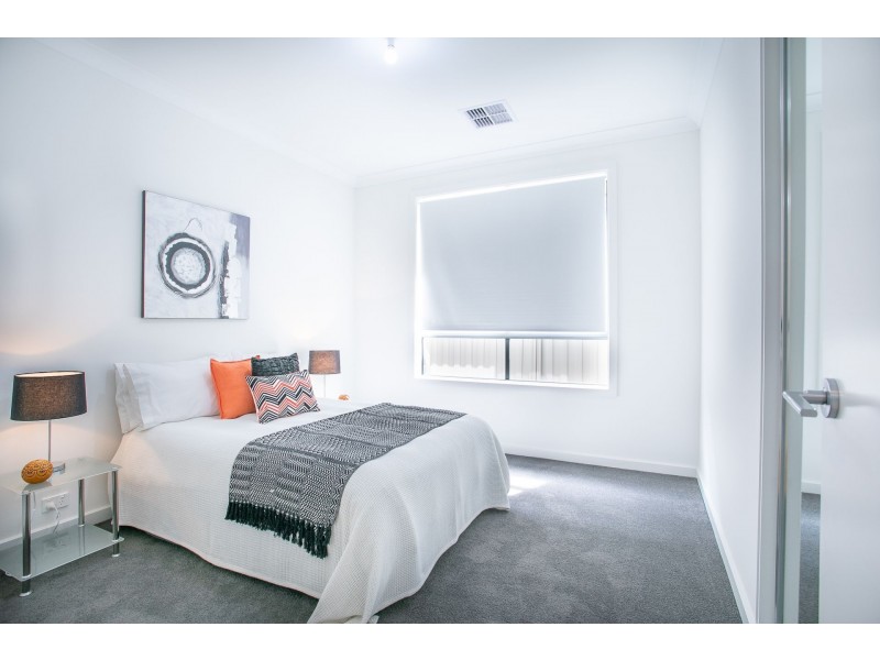 5 Brenthorpe Road, Seaton SA 5023