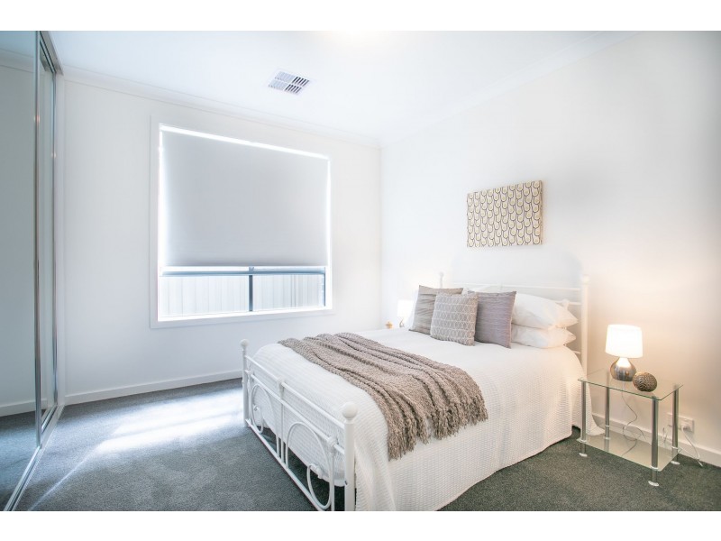 5 Brenthorpe Road, Seaton SA 5023