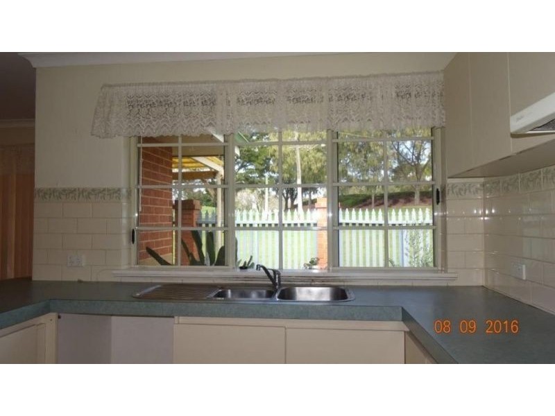 1B Newcomen Road, Stirling WA 6021