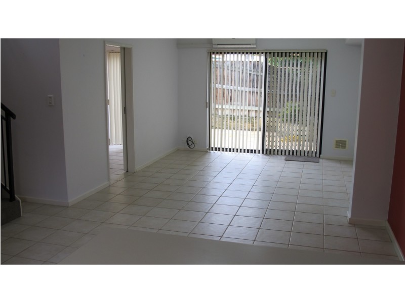 2/69 Sixth Avenue, Maylands WA 6051