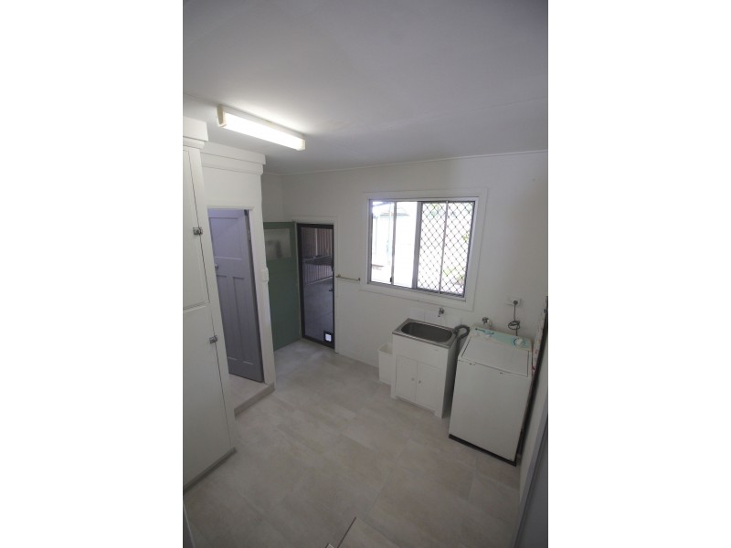 9 Hodel St, Whitfield QLD 4870