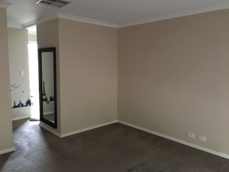 16 Pitta Corner, Success WA 6164