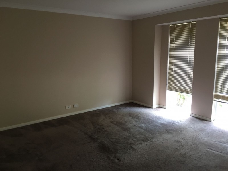 16 Pitta Corner, Success WA 6164