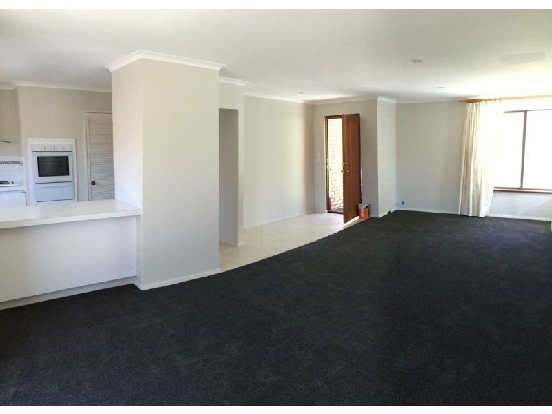 4 Marri St, Wembley Downs WA 6019