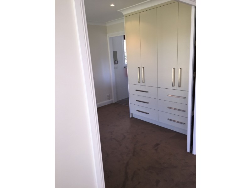 1 Boronia St, Bowral NSW 2576