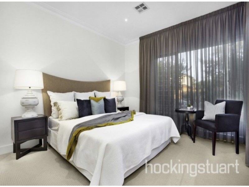 11 Burwah Avenue, Brighton East VIC 3187