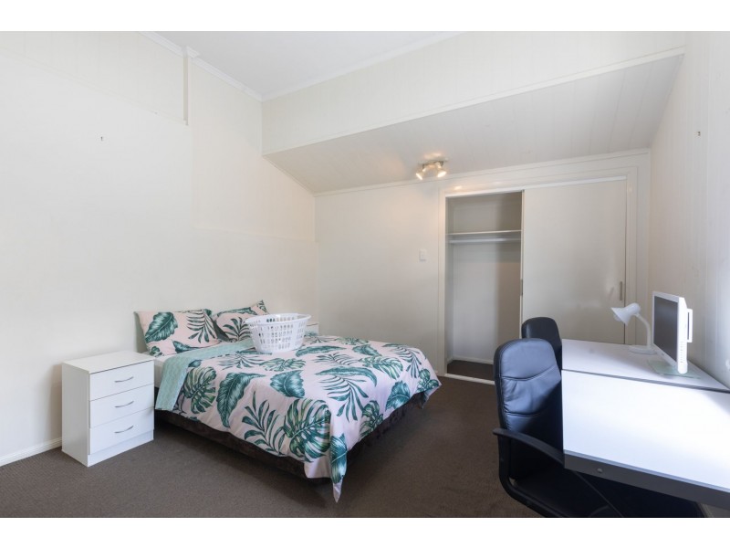 2/27-29 Herston Road, Kelvin Grove QLD 4059