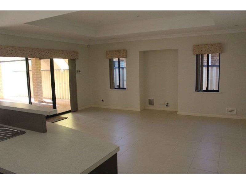 17 Dominion Way, Rockingham WA 6168