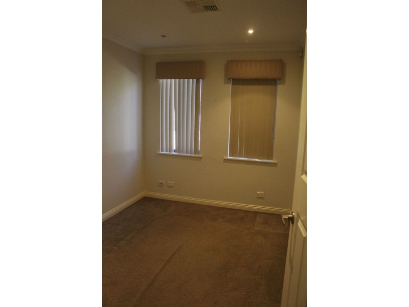 17 Dominion Way, Rockingham WA 6168