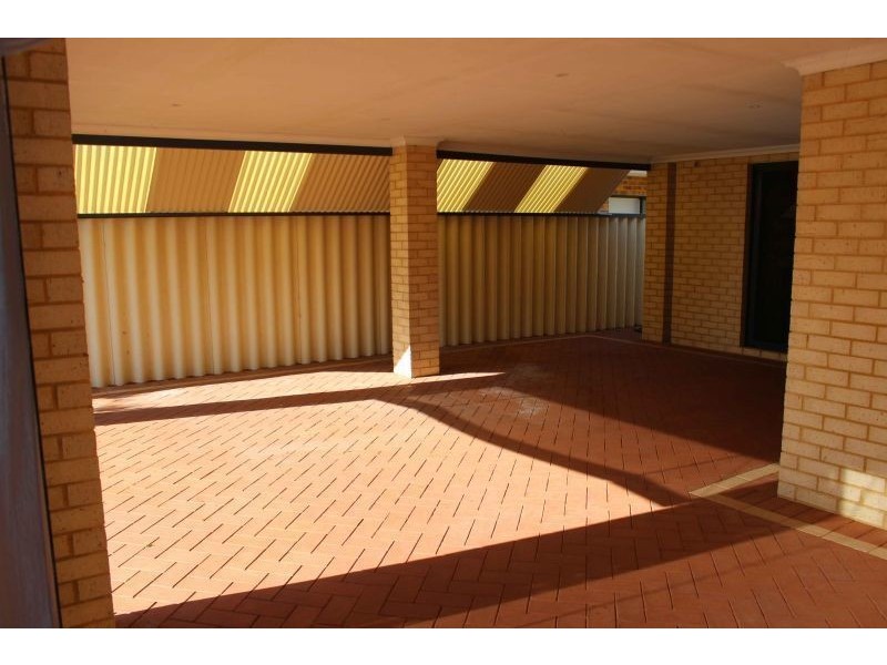 17 Dominion Way, Rockingham WA 6168