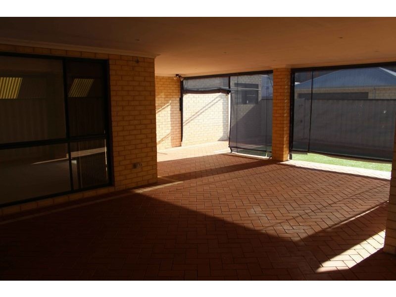 17 Dominion Way, Rockingham WA 6168