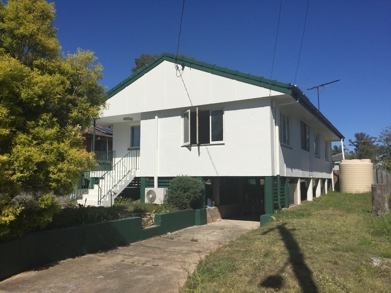 12 Maryanne Street, Riverview QLD 4303