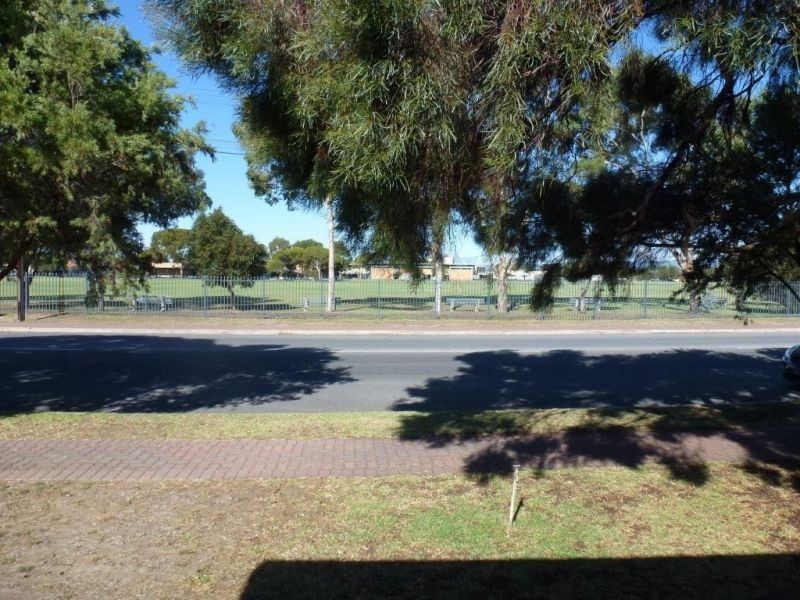 3/35 Cudmore Tce, Henley Beach SA 5022