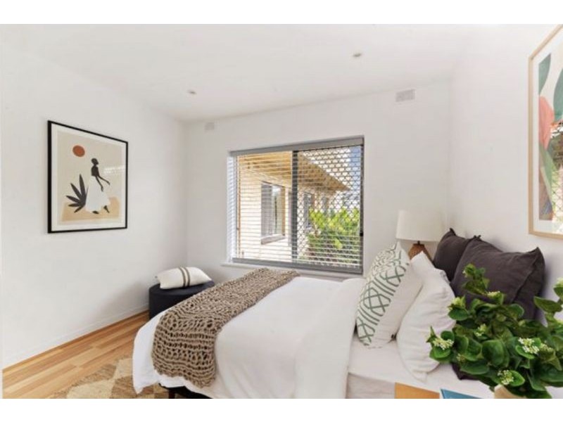 4/180 Seaview Rd, Henley Beach South SA 5022