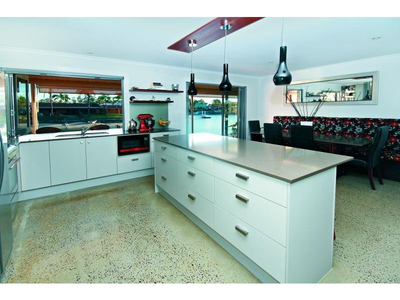 4/25  Pangarinda Place, Mooloolaba QLD 4557