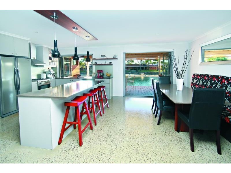 4/25  Pangarinda Place, Mooloolaba QLD 4557