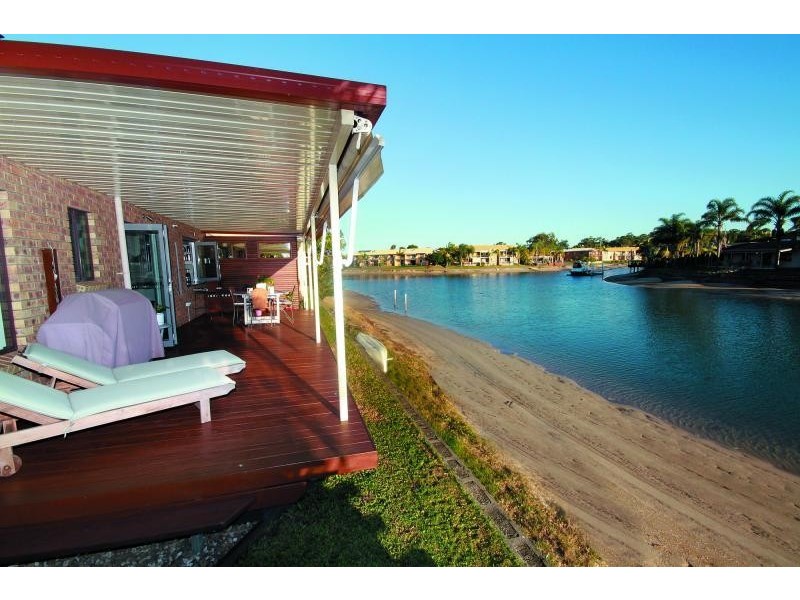 4/25  Pangarinda Place, Mooloolaba QLD 4557