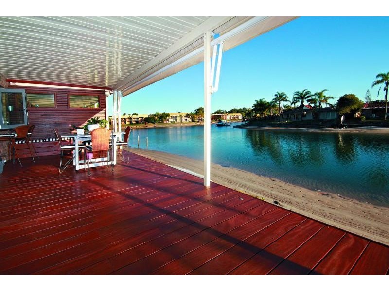 4/25  Pangarinda Place, Mooloolaba QLD 4557