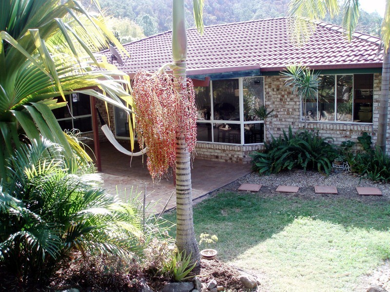 12 Polynesia Avenue, Pacific Pines QLD 4211