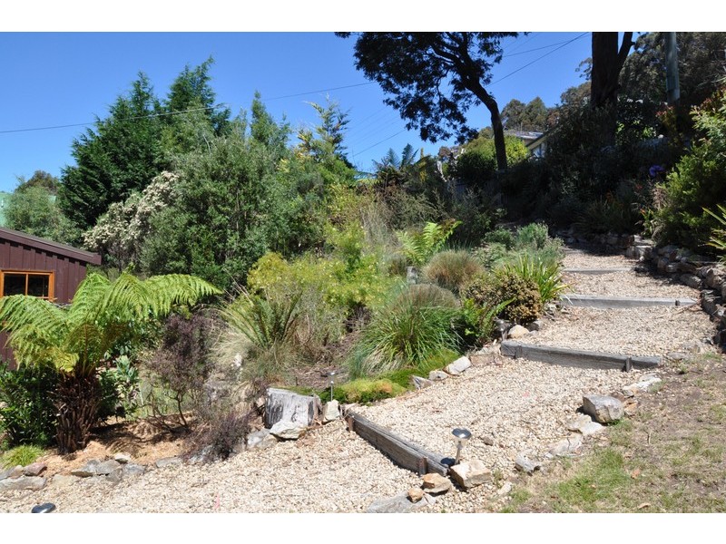 9A Curtis Avenue, South Hobart TAS 7004