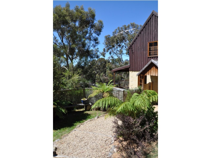 9A Curtis Avenue, South Hobart TAS 7004