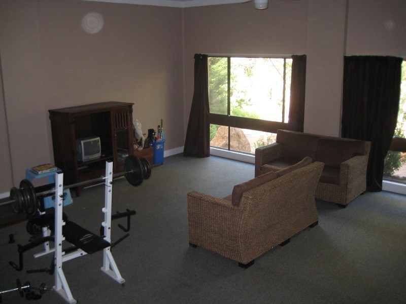 2155 Stoneville Road, Stoneville WA 6081