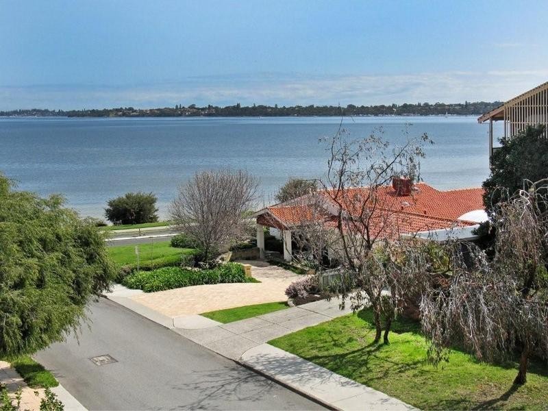 1 Ness Road, Applecross WA 6153