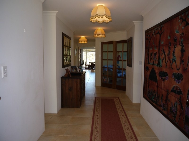 4 Country Club Avenue, Roleystone WA 6111