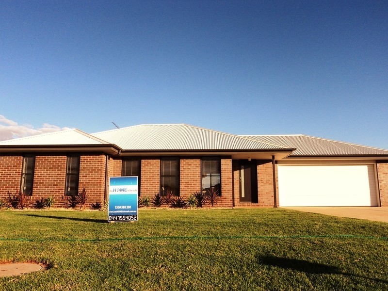 36 Loughan Road, Junee NSW 2663