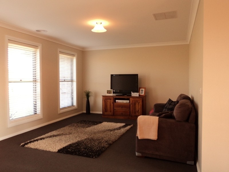 36 Loughan Road, Junee NSW 2663