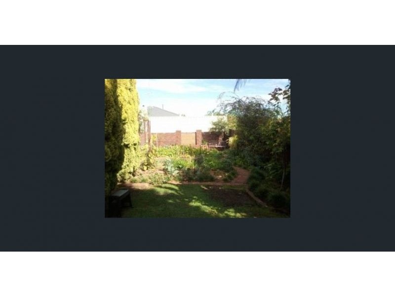 17 Bredhurst Road, Marangaroo WA 6064