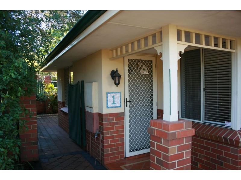 1/14 Wynyard St, Yokine WA 6060