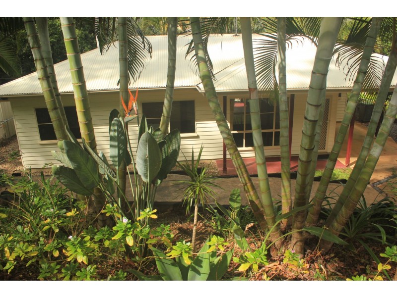 5 Mckenzie Road, Woombye QLD 4559