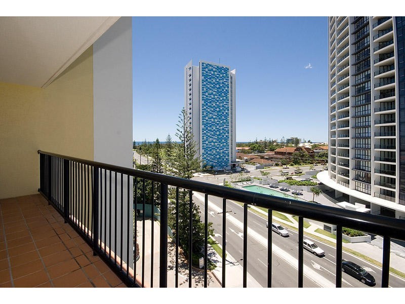 610/30 Surf Parade, Broadbeach QLD 4218