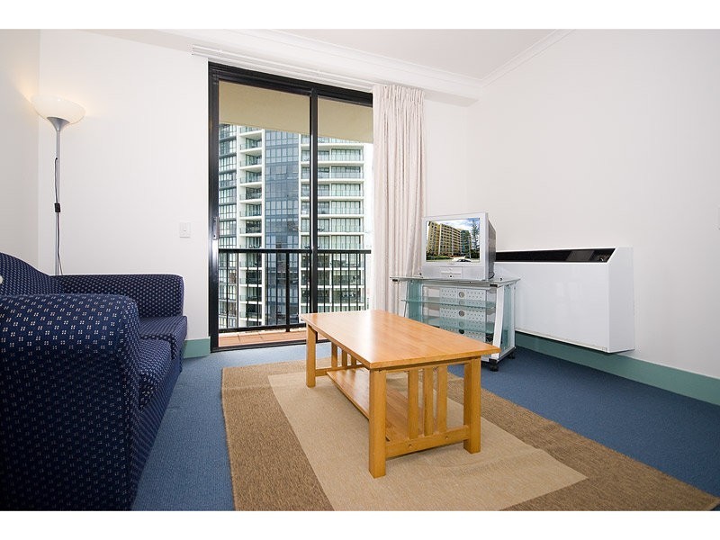 610/30 Surf Parade, Broadbeach QLD 4218