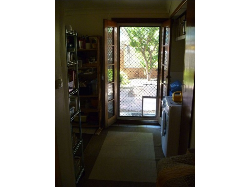 12 Egham Road, Victoria Park WA 6100