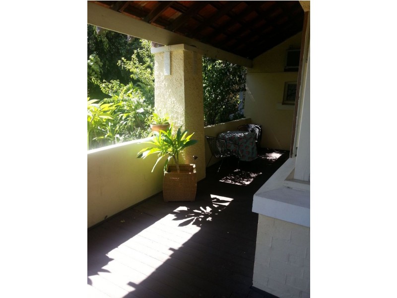 12 Egham Road, Victoria Park WA 6100