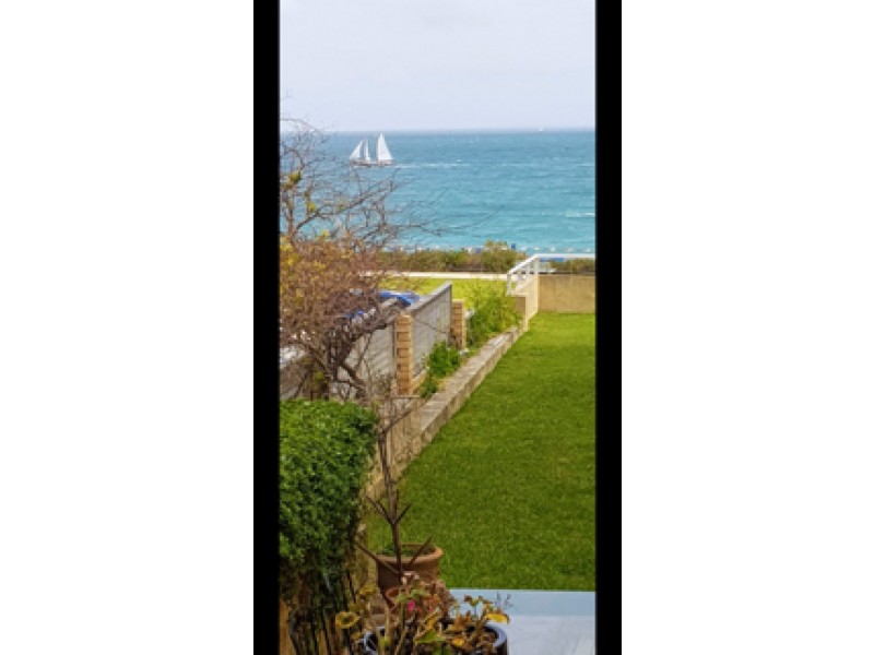 2/162 Marine Parade, Cottesloe WA 6011