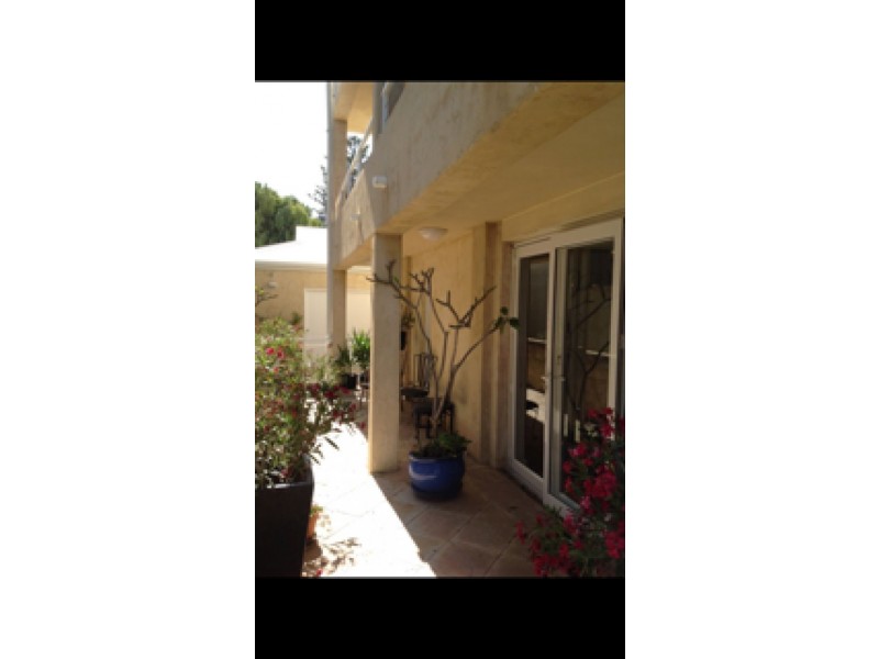 2/162 Marine Parade, Cottesloe WA 6011