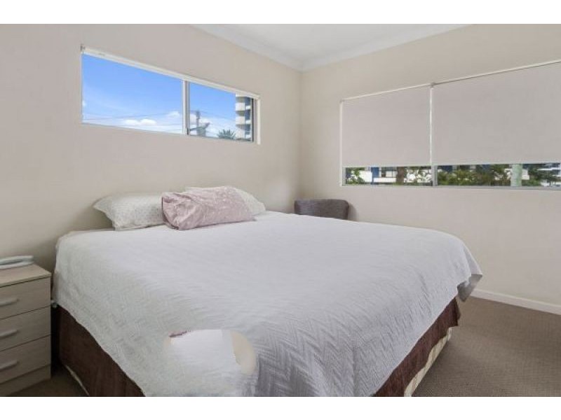 22/12-18 Bayview Street, Runaway Bay QLD 4216