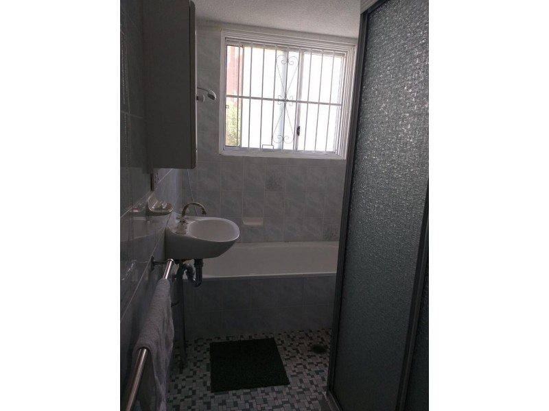 2/62 Mascot Drv, Eastlakes NSW 2018