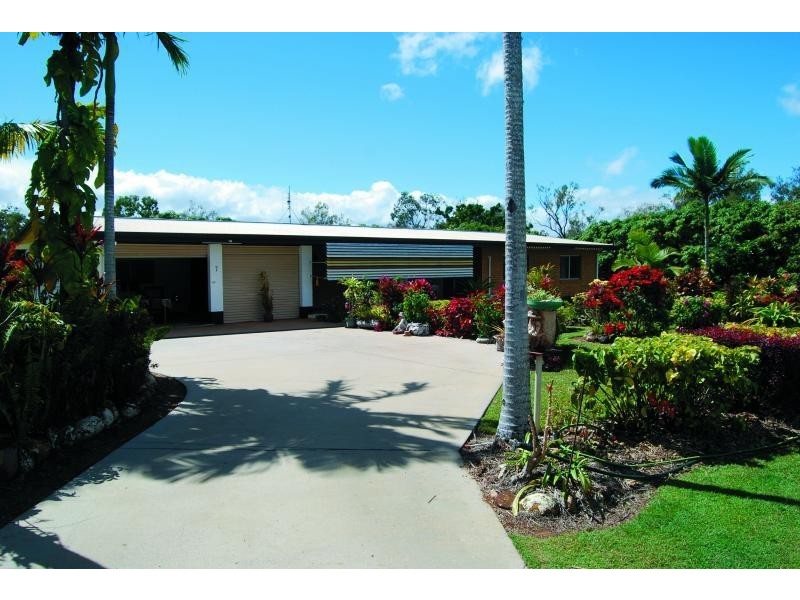 7 Kenneally Road, Mareeba QLD 4880