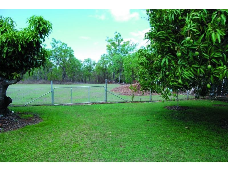 7 Kenneally Road, Mareeba QLD 4880