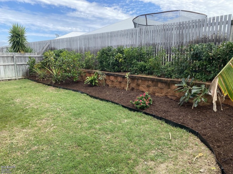 94 Daintree Drive, Bushland Beach QLD 4818