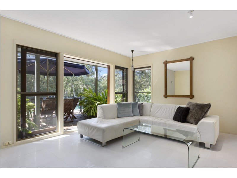 45 Elwood st, Kenmore Hills QLD 4069